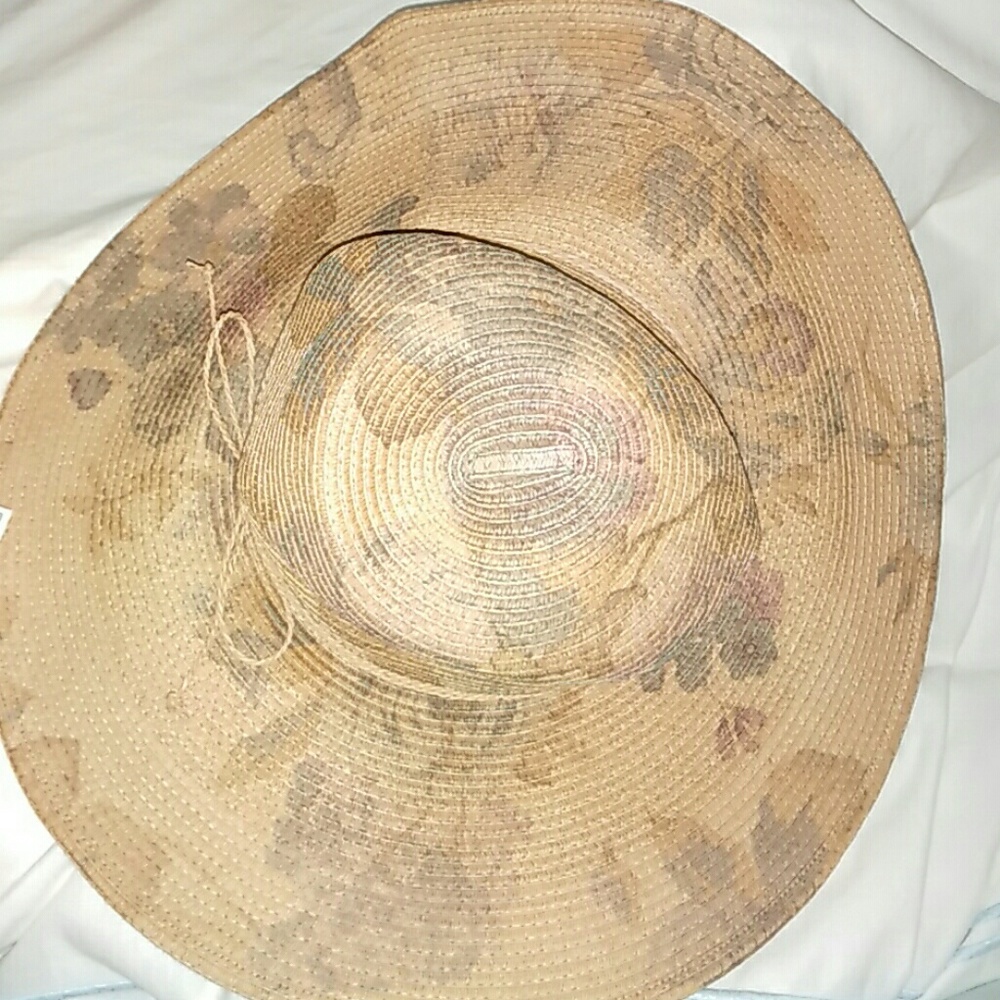John Callahan Women's straw hat (NEW/Never Worn)